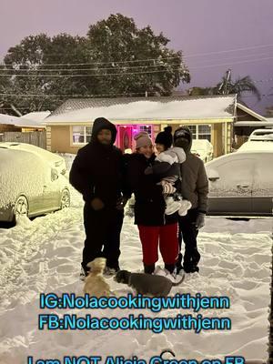 One of the best core memories Mother Nature has given us 🥹 We played outside from9:30am-6:00pm! Louisiana folks don't take nothing serious 😭#louisiana #nola #sneaux #snow #outside #family #fun #memories #Love 