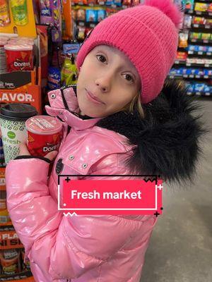 Possibly a jump scare there at the beginning 😆 everyone was asking for a fresh market video since the return of TikTok! 🙌🏼 #freshmarket #hyvee #hyveefastandfresh #dietcoke #soda #doritos #twins #twingirls #identicaltwins #mn #minnesota #sota #sisters #cute #juicycouture #rootbeer #hotcoco 