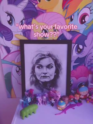 take a wild guess! #laurapalmer #davidlynch #twinpeaksedit #agentcooper #davidlynchtok #animeroom #kawaiiroom #room #pinterest #pinterestaesthetic #animefigures #cutecore🎀🦴🍮🐾 #cutecore🍮🐇🎀🎧 #gurokawaii #gurokawaii🍔🍟💤 #kawaiiroomtour #sanrio #tvshow #tvshows #horror #horrortiktok #horrormovies 