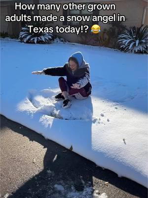 #tiktoker #kinkajou_monkey #fypage #trending #fypシ゚viral #fyp #tiktokisback #monkeybusiness #monkeysoftiktok #snowday #2025 #texas 