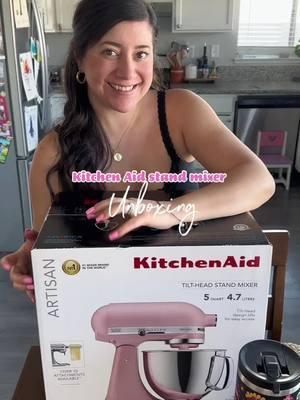 Tell me your favorite color is pink without telling me 💕💅🏻 talk about señora life 🤣 ✨Follow on I G for more recipes, clean swaps, herbal remedies, toddler activities, homeschool, motherhood, ootd's, lifestyle + more! @bella.and.melly 💕 #capcut #kitchenaidmixer #kitchenaidstandmixer #kitchenaidunboxing #asmrunboxing #senoralife #senoraera #senoravibes #creatorsearchinsights 