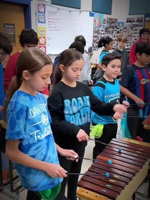 🔥🔥🔥 #happyteachervibes #teachers #teachertok #musicteacher #elementarymusic #elementarymusicteacher #orff #underthebridge 