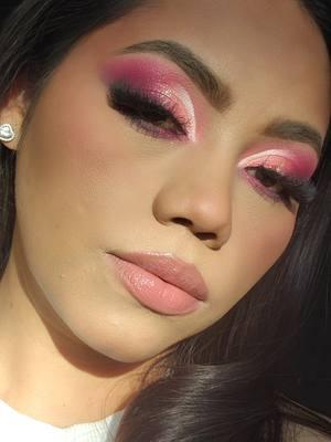 Idea de maquillaje para ver al Novio este 14 de Febrero♥️  #valentinesmakeup #makeup #glam #fullglam #tutorial #14febrero  #makeupvideo #makeuptutorial #amor 