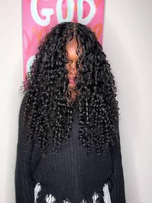 Link in the bio to book and purchase this hair. #boraborabraids #sibbyoflife #therhairpist #extracurlybohobraids #houstonbohobraids #boraborabraidshouston #bohobraidshtx 