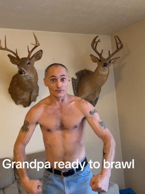 Grandpa ready to brawl...  WILDMAN Jason Garland 43, 6'2", 155 of Williamsburg, KY is ready to brawl it out Feb. 22 at Knoxville Civic Coliseum.  Tickets are selling fast.  Sign-up/buy-tickets/PPV Livestream at www.redneckbrawl.com #boxing #Tennessee #Kentucky #Volunteers  #redneck #UTK_Family #utknoxville #nightclub #knockout #smokeymountains #appalachia #undefeated  #appalachiantrail #streetfighter #grandpa 