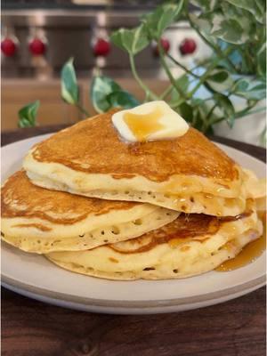 Mom's fluffy pancakes✨ ▪️2 Cups Flour▪️1 tsp Kosher Salt▪️2 tsp Baking Powder▪️1 tsp Baking Soda▪️2 Tbsp Sugar▪️2 Eggs▪️2 Cups Buttermilk▪️2 Tbsp Melted Butter, plus more for serving▪️Avocado Oil, for cooking the pancakes▪️Warm Maple Syrup, for serving▪️ 1️⃣ In a medium bowl, add the flour, salt, baking powder, baking soda, and sugar. Stir to combine. 2️⃣ In a separate bowl, mix the eggs and buttermilk. 3️⃣ Pour the wet ingredients into the dry and mix until combined, but do not overmix. You want to have some clumps in your batter which will make the panckaes fluffy. Fold in the melted butter. 4️⃣ In a large nonstick skillet or a griddle, heat a thin coating of oil over medium heat. Once the skillet is hot, add about 1/3 cup of the pancake batter and cook until little bubbles form on the surface and pop and the bottom of the pancake is golden brown, about 2 mins. (Lift the edge of the pancake with your spatula to check.) Flip and cook until the other side is golden brown and the pancake is cooked through, about 1 min and 30 seconds. (I usually pierce the middle of the pancake with my spatula to ensure it’s cooked though.) 5️⃣ Serve with warm maple syrup and butter and enjoy! 🕕 20 minute total prep + cook time 🥞Recipe makes 8-10 pancakes . #maxiskitchen #recipesoftikok #pancakerecipe #breakfastideas #EasyRecipes 