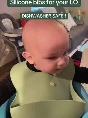 Baby necessity!! #foryoupage #massfollowing #bottomsup #bibs #siliconebibs #babybibs #babybibset #babytok #babygirl #babyboy #babytiktok 