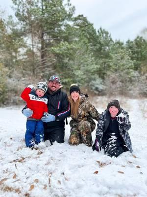 SETX Snow Day! 01.21.2025 ❄️🤍 #blizzardwarning #freezewarning  #setx #snowday #fyp #family #funday #breakingrecords #fourtosixinches #noschool 