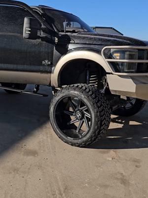 Some more goodies.  #roughcountry electric steps installed and ready.  https://kaosor.com/products/power-running-boards-ford-f-250-f-350-super-duty-08-16 #kaos #kaosoffroad #teamkaos #yourmom #getbent #imjustbetter 