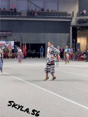 Women’s Ol’Style jingle special pt1| black hills pw’24##fypシ #powwowtok #womensjingle #jingledress #deadleh #prettykeen #powwowdancer #nativetiktok #dancing #dancer #IndigenousTikTok 