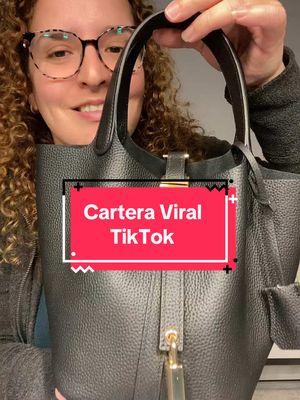 Cartera viral de Tiktok. Esta elegante y versátil bolsa de cuero en color liso es el complemento perfecto para cualquier ocasión. Con un diseño moderno y un práctico cierre, esta cartera es ideal para llevar tus esenciales con estilo. Ya sea para el trabajo, salidas casuales o como un regalo especial, esta bolsa combina funcionalidad y moda. Su diseño todo-match asegura que se adapte a cualquier look diario. ¡Una pieza imprescindible en tu colección! #BolsaDeCuero #BolsaDeMano #ModaMujer #AccesoriosFemeninos #CarteraElegante #BolsoCasual #BolsaDeDiario #RegaloParaElla #BolsaTrendy #CarteraConEstilo #BolsaVersátil #BolsoTodoMatch #BolsoConCierre #CarterasDeModa #BolsoModerno #BolsoDeCuero #BolsoParaRegalo #BolsoDeTrabajo #AccesoriosDeModa #BolsoFuncional #BolsoCasualElegante #CarterasParaMujeres #CarteraDeCuero #BolsoParaMujeres #BolsoParaTodaOcasión #BolsoDeRegalo #CarteraTrendy #BolsoDeModaMujer #RegalosFemeninos #carteraviraldetiktok #carteraviral #picotin 