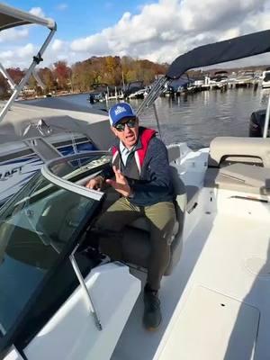 Common mistake when reversing a boat #boat #viral #fyp #boattok #lakehopatcong #bridgemarina