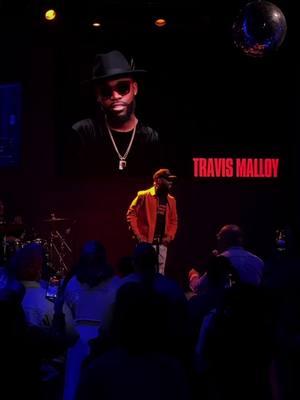 #TravisMalloy turned an entire club into a choir singing #TotalPraise 🔥🔥🔥🔥🔥🔥🔥🔥🔥🔥🔥 #nyc #newyorkcity #sobs 