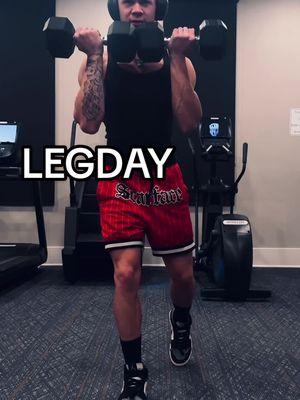 STOP SKIPPING LEGS 😂 #explorepage #trending #fyp #creatorsearchinsights #viralvideo #tiktokgym #leggains #glutes #legsfordays #nopainnogain #workoutroutine #squats 