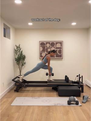 Todays workout is a blend of reformer, mat, and strength. @Glyder, LLC @sculptreformer #fyp #reformerpilates #pilates #pilatesworkout #pilatesinstructor #pilatesreformer #reformerworkout #reformerpilatesinstructor #strengthtraining #strengthandconditioning 