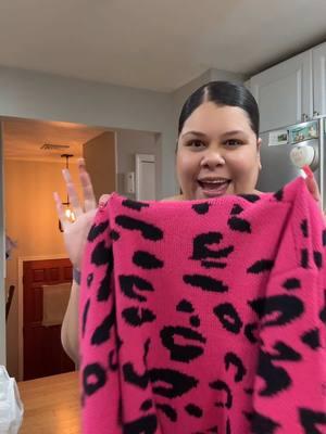 Me mega encantó super suave y de buena calidad#fypシ #fyp #creadoresdecontenido #tiktok #hispanos #viral #TikTokShop #tiktokmademebuyit #latinos #jacket #leopard #clothinghaul #plussize #plussizefashion #plussizeedition #plussizeclothing #ropaplussize #gordita #belleza 