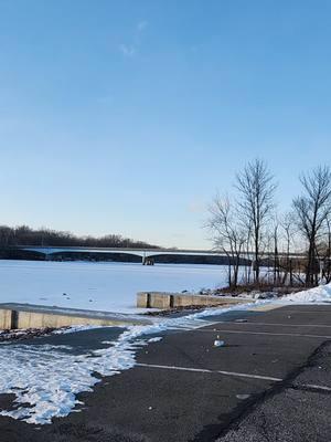 closed docks and frozen river. Stay warm friends. #ice #cold #frozen #dogpacklife #youmatter #yourworthy #yourloved #fyp 