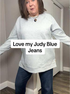 Love my Judy Blue jeans!  #judybluejeans #judyblue #highrisejeans #cropjeans #widelegcropjeans @Emma Lous Boutique 