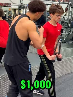 Can he do more push-ups for $1,000💪🏽⁉️ @Dr Cal - Calorie Tracker  #gym #viral #challenge #trend #fitnesschallenge #mrbeast #winmoney #win #money #pushups #funny #comedy #fail