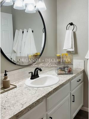 Let’s declutter and organize our bathroom! #bathroomdeclutter #bathroomorganization #bathroomstorage #bathroomcleaning #bathroomorganizer #walmart #thehomeedit #target #targethome #amazonhome @TheHomeEdit 