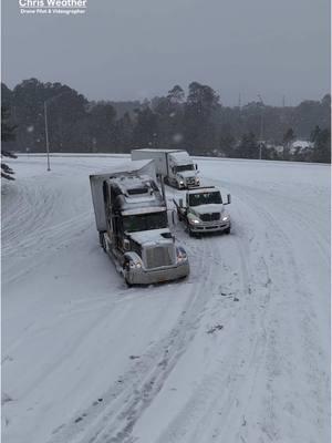 Truck Slides and Gets Stuck at I-12 Entrance During Heavy #snow #louisiana #fyp #slidell #neworleans #winterstorm 