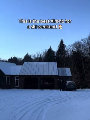 This is one of the best ski houses around! #dryfter #dryfterhomes #luxuryhomes #ski #skiseason #cabin #vermont #airbnb #skitrip 