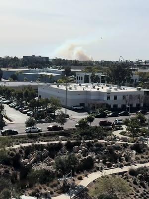 Fire in san diego fashion valley#sandiego #wildfires #fashionvalleymall #news #californiawildfires 