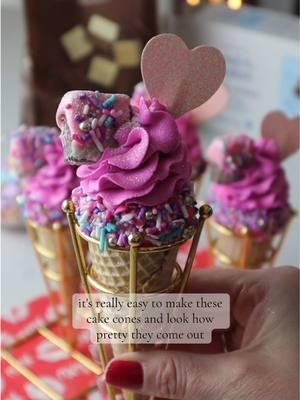 Cake Cones to make at home for Valentine’s Day!  #cakecones #ValentinesDay #diycake #cakepops 