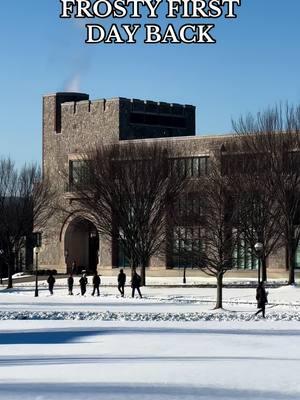 Freezing cold but so happy to be back!  #springsemester #collegelife #fyp #marist #maristcollege #maristuniversity #mariststudent #studentlife #viral #campuslife #campus #collegecampus