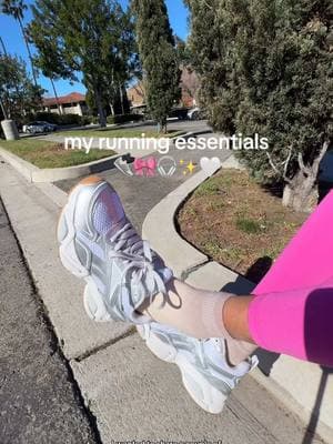 my running essentials as a former collegiate track athlete 👟🎀✨🎧 #runningessentials #runningmotivation #run #runner #runnersoftiktok #runnergirl #runningcommunity #runnerfavorites #runningmusthaves #runningshoes #runtok #Running #motivation #runningtips #hoka #runningshoes #runnershigh #beginnerunner #runinspiration #fitness #runclub #nurselife #fyp #fypシ @HOKA @Quay @Beats by Dre @Under Armour 