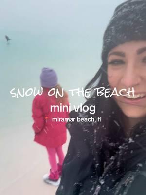 Truly one of the most magical experiences ❄️✨🌴📍#miramarbeach #minivlogger #fyp #snowonthebeach #floridacheck #floridalife #floridagirl #emeraldcoast #destinflorida #snowinflorida #santarosabeach #destinfl #30aflorida 