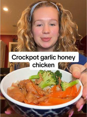 Definitely make this at least four hours before 😅 other than that it was super yummy #crockpotmeal #crockpotchicken #garlichoneychicken #sweetsaltychicken #chickenrecipes #easydinner #quickdinner #chickenandbroccoli #chickenandrice #easydinnerforbigfamily 