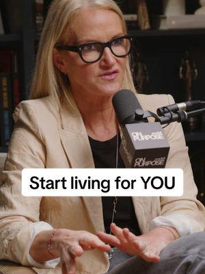 This is your sign to post that picture, start that podcast, the time is NOW 🙌 @Mel Robbins on the podcast talking all about The Let Them theory #melrobbins #letthem #letme #motivation #advice 