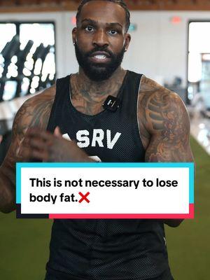 Listen fam, If You want to really see a change, you don’t have to do all these super intense exercises. I know your favorite influencer shows you that this is what he or she does to burn fat but it doesn’t have to be elaborate the way some of these personalities market fitness to you. The reality is losing body fat and getting in incredible shape is about understanding what you need to do consistently with training and nutrition. That approach needs to fit your lifestyle because that’s the only way you’re going to be consistent. Honestly seeing results is not as difficult as you think. The only thing that’s holding you back from getting rid of the stomach and love handles, is the right strategy around your lifestyle. If you need help with dropping 20 pounds in the next couple months dm me “Coach”. #builttowin #unlockyourpotential #fatloss #fatlosscoach