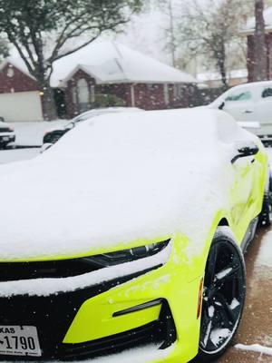 Finalmente Feliz Navidad Houston!😩 -Ig/Jv_hernandz - - - - - - #downtownhouston #nievehoustontx #xtremeoffroadpark #houstontx #rzr #discoverygreen #fpy™ 