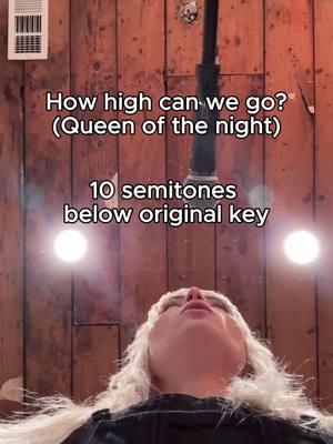 How high can we go? 🎶 Queen of the Night edition. Listen, I’m no Diana Damrau 😂 but it’s been such a trip exploring the upper limits of my head voice and finding that sweet spot where whistle tone kicks in. Der Hölle Rache has been the ultimate workout for this😊 #mozart #themagicflute #queenofthenight #vocalist #diezauberflöte 