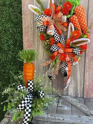 Get ready to hop into the season with our Carrot and Black & White Check Spring Collection Supply List! Perfect for crafting a fresh, farmhouse-inspired look for your spring decor. Whether you're creating a wreath, swag, or centerpiece, these supplies are the perfect mix of whimsy and charm. 🧡🖤 👉 Grab your supply list and start designing today: https://www.keleas.com/product/carrot-and-bw-check-spring-collection-supply-list/ Let’s make your spring creations unforgettable! Share your designs with us—we love seeing your creativity bloom. 🌼🛠️ #SpringDIY #CraftingSeason #KeleasDotCom #WreathTeacherDotCom #KeleasDesignSchoolDotCom #FarmhouseSpringDecor #CarrotDecor #SpringCraftingFun