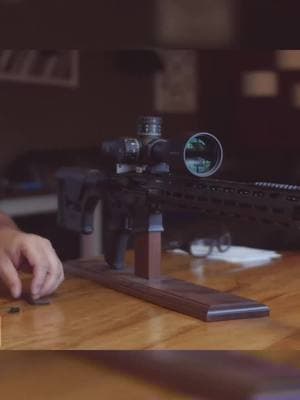 Level your rifle scope easily and accurately. #ScopeLeveling #RifleSetup #ShootingTips #EyeRelief #AR15Build #fyp #foryou