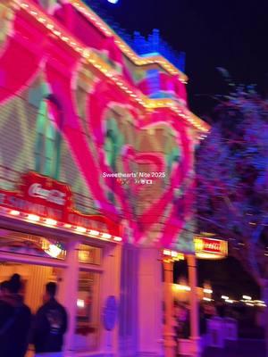 A core memory. ❤️ #fyp #disneyland #datenight #ValentinesDay #Love #sweetheartsnite #paratii #disneyvlog #disneyparks #disney #couple #disneylandafterdark #D❤️ 