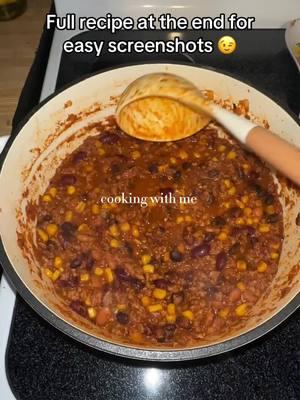 Tried a new chili and boy oh boy was it delicious. We had 0 leftovers that night. The whole family loved it. #dinnerrecipe #chili #chiliwithcorn #dontcomeatme #fyp #foodtoks #deliciousrecipes #tiktokweloveyou #postingeverydaytiligoviral #tiktokdoyourthing #massfollowing #quickandeasydinner #alphagalsyndrome #turkeyfordinner #viralvideopending #