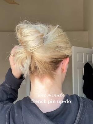 one minute, easy french pin up-do for long hair #frenchpintutorial #hairpin #updo #easyhairstyles 