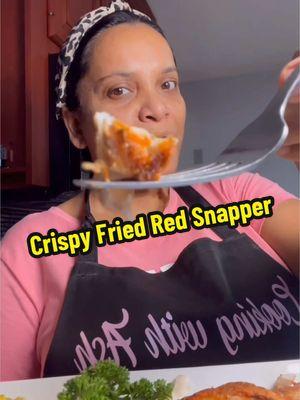 Crispy Fried Red Snapper #caribbeantiktok #guyanesetiktok #tiktokeecipes #viralvideo #viralreels #westindanpeople #friedredsnapper #redsnapperfish #friedfishrecipe #fypシ 