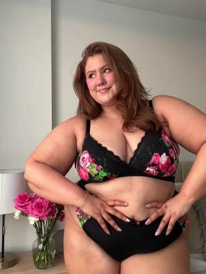 No partner? No problem. Take it from @Lauren V-Day sexy is all about *you* 😘 #lanebryant #outfitideas #plussize #ValentinesDay #caciqueintimates #curvyfashion 