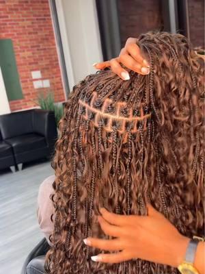 Small Medium Gypsy ❤️ . . ✨human hair @mamacita____hair  ✨ . Appointment available (link in bio) . . . . . . . #stitchbraidsnyc #newarkbraider #gypsybraids #bohobraids #bohobraid #curlybraids #bulkhairextensions #stitchbraids #newjerseybraids #newjerseybraider #bohobraidsnyc #knottlessbraidsnj #braidsnj #njbraids #njbraider #njbraiders #jerseybraider #brookylnbraider #braidsync #stitchbraidsnj #nycbraids #braidsgang #njstylist #bohostyle #curlyhairstyles #humanhairbraids #bohemianbraids