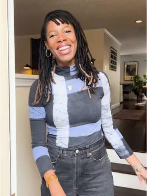 Founder of xN Studio, Nasozi Kakembo, welcomed #Homeworthy into her vibrant townhouse just outside Washington, D.C. She turned a 1990s builder-grade space into a cozy, personal retreat using budget-friendly updates, rich textiles, and cherished heirlooms. ✨ Watch Nasozi’s full #Homeworthy tour on HOMEWORTHY.COM! #homeworthy #washingtondc #design #hometour #tour #interiordesign #budgetfriendly #heirlooms #fyp 