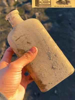 #treasurehunting #history #archeology #treasurefinds #treasurehunt #treasure #expedition #sewer #abandoned #anandonedplaces #mudlarking #mudlarkingfinds #bottles #oldbottles #antiques #mud #explore #artifacts #discovery 