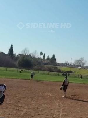 SPECTACULAR 👏 She went parallel to the ground to make the diving catch and take away a hit! Captured via @sidelineHD  powered by Diamond Kinetics #divingcatch #softballhighlights #softballtopplays