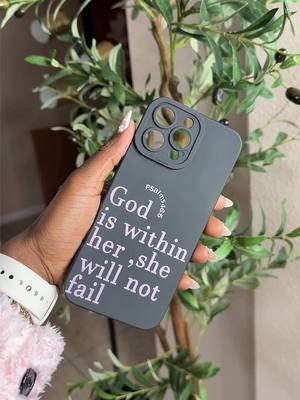 Isn’t that the cutest phone case?😍 She will not fail #phonecase #iphonecase #cutephonecases #phonecases #tts #cutecasephone #TikTokShop 