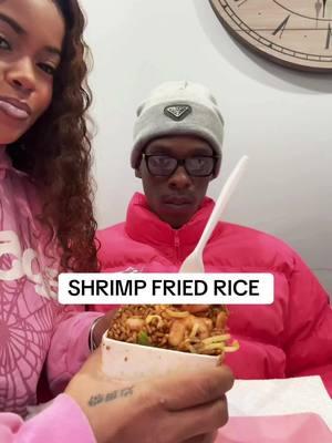 Chicago got the best brown fried rice 🍚 #shrimpfriedrice #eggfuyoung  @Itss_niakay 