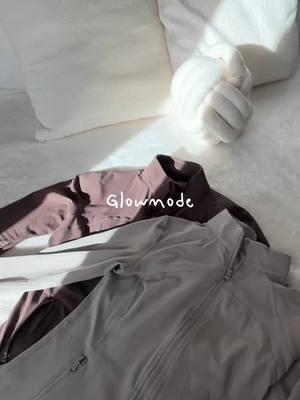 @Glowmode #glowmode #matchingsets #lulumondupe #glowmode #glowmodeholiday #glowmodejacket #glowmodeleggins #glowmodebodysuit 